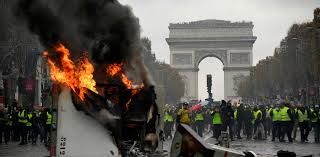 Resultado de imagen para macron protestas en francia