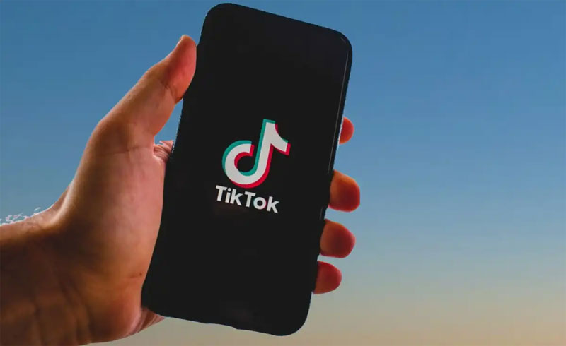 TikTok intenta minimizar su relación pública con el régimen chino.