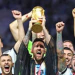 Argentina se coronó con el máximo título mundial, por tercera vez en su historia futbolística, en una final a penales de infarto.