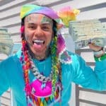 El rapero estadounidense 6ix9ine, habría sido el causante de la lluvia de dólares.