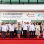 La foto de rigor, al final de la XXVIII Cumbre Iberoamericana, con algunos de los asistentes, despidiendo el encuentro.