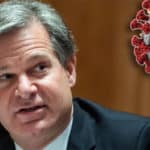 El director de la FBI, Christopher Wray, cree que la pandemia se originó por una fuga de laboratorio.