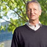 Según Geoffrey Hinton: "la IA impulsará la atención sanitaria. Pero también creará oportunidades para las armas autónomas letales".