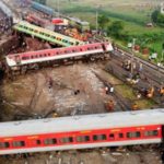 Choque múltiple de trenes en India